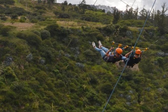 Nayon Xtreme Valley Hotel Quito Exterior foto